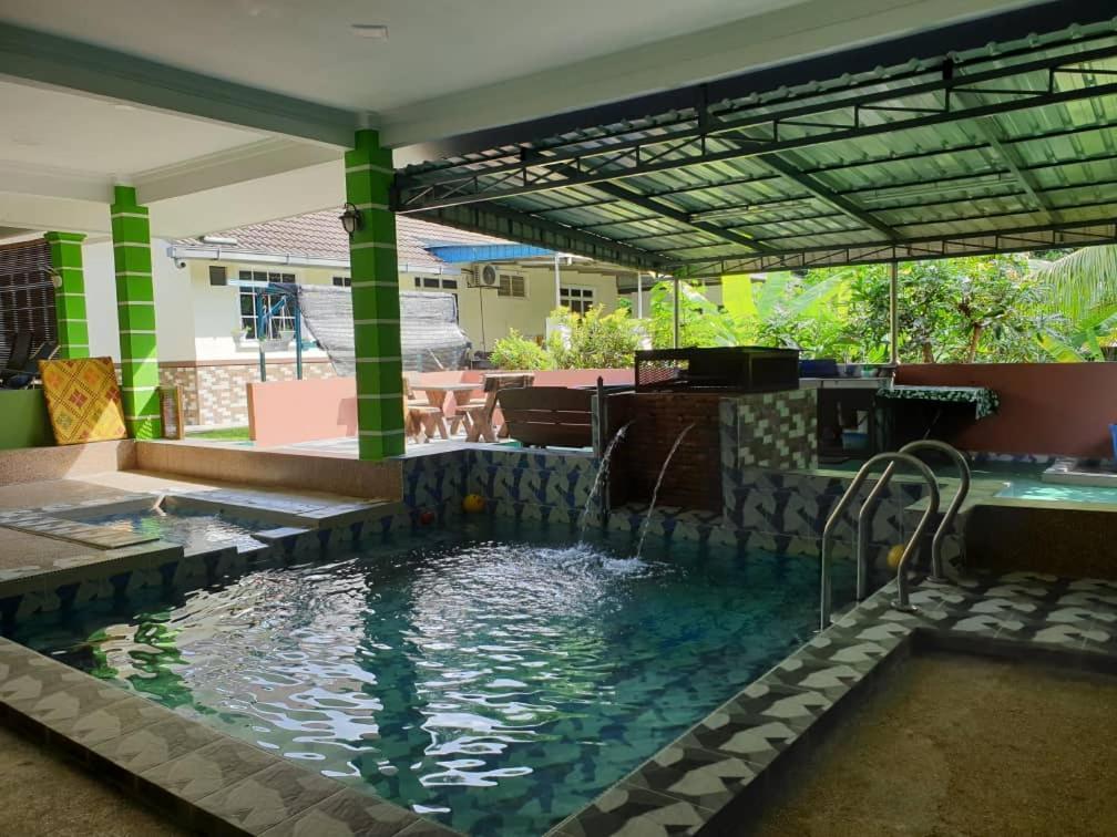 Inapdesa Teratak Bonda, Sepri Rembau Exterior foto